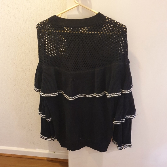 Jumper - Picture 2 of 3